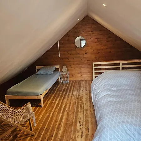 Un A La Appartement *